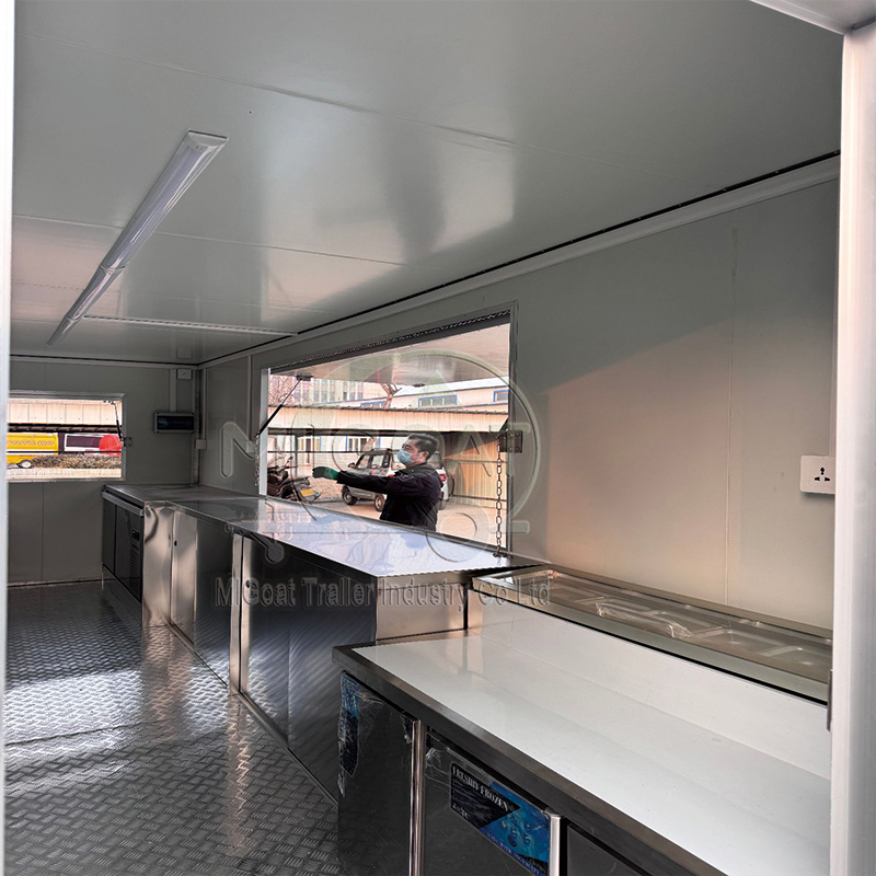 Black 2-Axle Commercial Food T - đánh giá và giá Commercial Kitchen Trailer